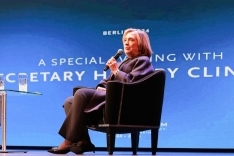 02-Hillary-Clinton-06.jpg